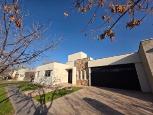 Vista exterior ingreso